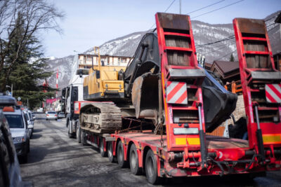heavy machinery transport companies